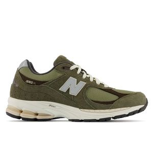 New Balance Sneakers 2002R
